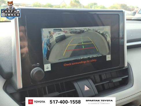 Used 2024 Toyota RAV4 XLE FWD image 22
