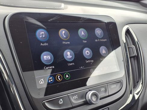 Used 2022 Chevrolet Equinox RS w/ RS Leather Package image 22