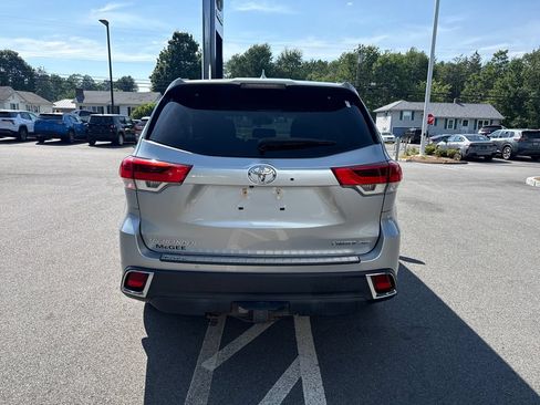 Used 2018 Toyota Highlander Limited AWD/4WD image 7