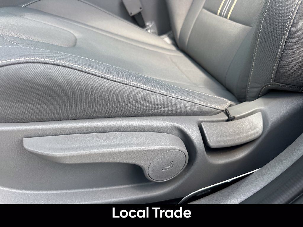 Used 2026 Hyundai Elantra Sport FWD image 10