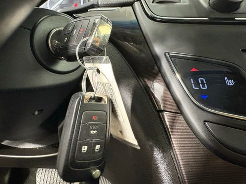 Used 2017 Buick Regal Sport Touring image 26