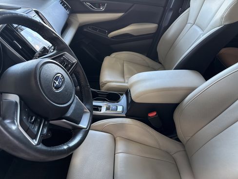 Used 2022 Subaru Ascent Limited w/ Technology Package image 29