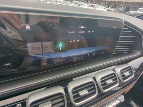 New 2026 Mercedes-Benz GLS 580 4MATIC image 6