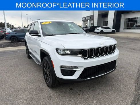 Used 2023 Jeep Grand Cherokee Limited w/ Trailer Tow Prep Group (B) AWD/4WD image 14