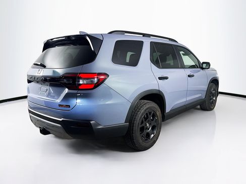 Certified 2025 Honda Pilot TrailSport image 33