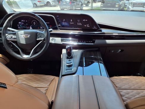 Certified 2023 Cadillac Escalade ESV Sport w/ Touring Package AWD/4WD image 19