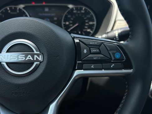 Used 2025 Nissan Altima 2.5 SV w/ SV Premium Package FWD image 27