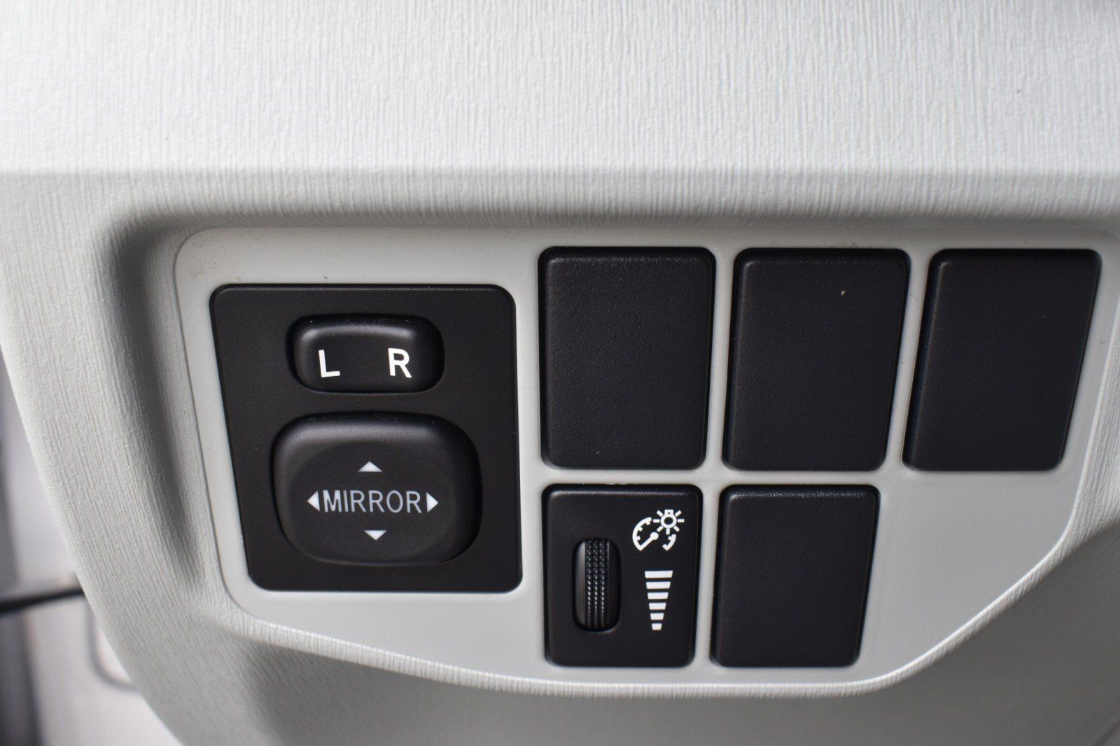 Used 2013 Toyota Prius Three FWD image 19