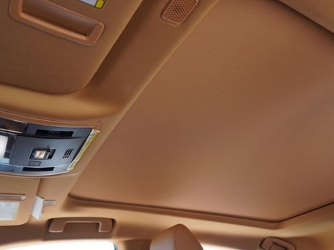 Certified 2025 Lexus ES 350 w/ Premium Package image 26