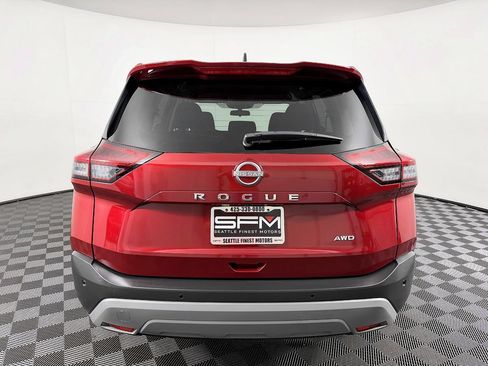 Used 2023 Nissan Rogue S AWD/4WD image 10