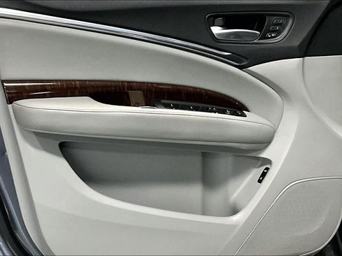 Used 2017 Acura MDX image 25