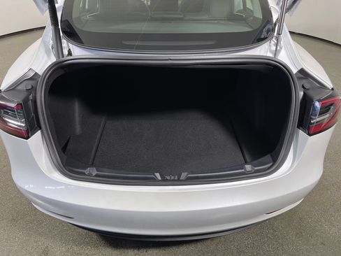Used 2023 Tesla Model 3 Standard Range RWD image 10