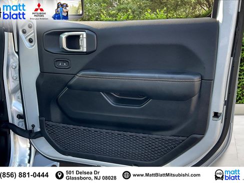 Used 2024 Jeep Wrangler Unlimited Sahara image 25