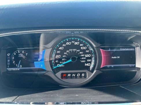 Used 2013 Ford Taurus SHO image 22