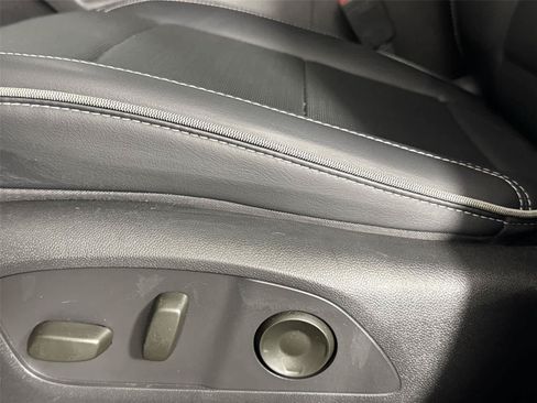 Used 2025 Chevrolet Silverado EV LT AWD/4WD image 12