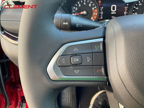 New 2026 Jeep Compass Latitude image 9