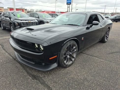 Used 2022 Dodge Challenger R/T Scat Pack image 5