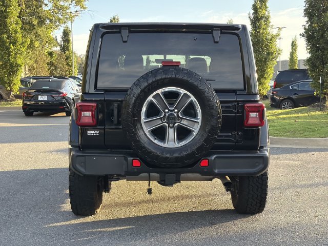 Used 2022 Jeep Wrangler Unlimited Sahara w/ Cold Weather Group AWD/4WD image 4