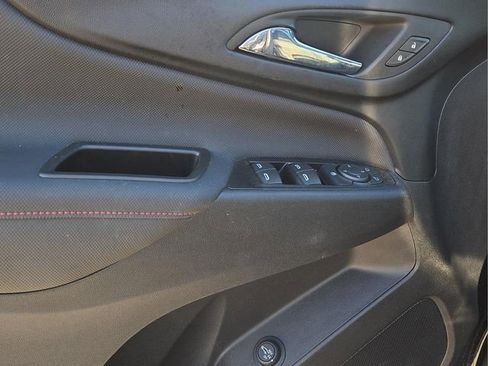 Used 2023 Chevrolet Equinox RS image 21