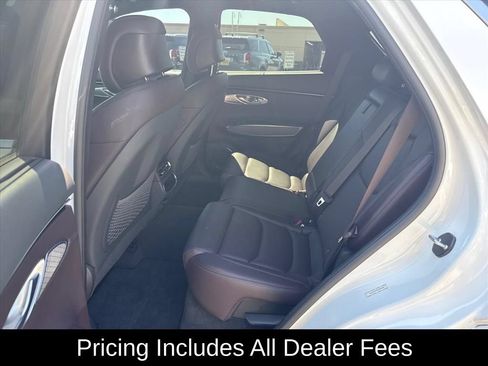 Used 2023 Genesis GV70 2.5T w/ Advanced Package AWD/4WD image 10
