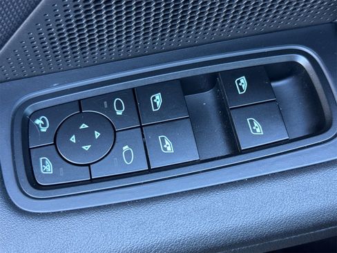 Used 2023 Porsche Taycan 4 Cross Turismo image 13