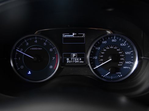 Used 2015 Subaru Crosstrek 2.0i Limited w/ Popular Package #2 image 32