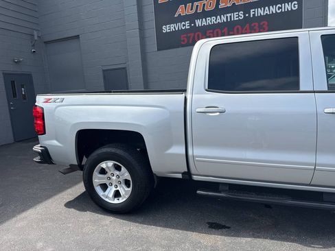 Used 2018 Chevrolet Silverado 1500 LT w/ All Star Edition AWD/4WD image 10