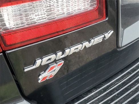 Used 2018 Dodge Journey Crossroad image 29