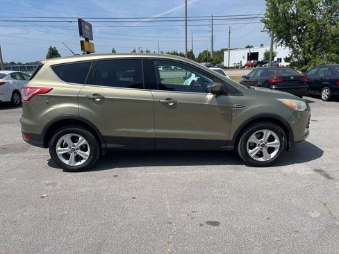 Used 2013 Ford Escape SE w/ Class II Trailer Tow Pkg AWD/4WD image 5