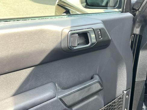 Used 2025 Ford Bronco Outer Banks AWD/4WD image 14
