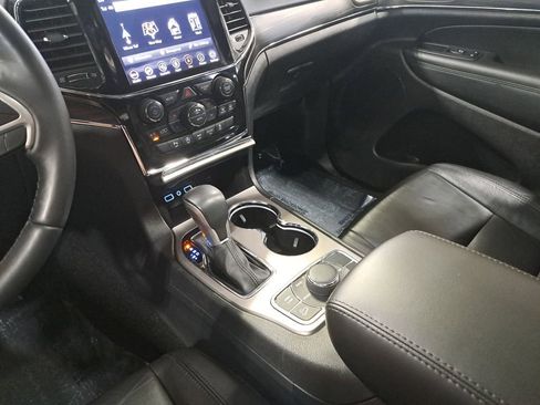 Used 2022 Jeep Grand Cherokee Limited AWD/4WD image 25