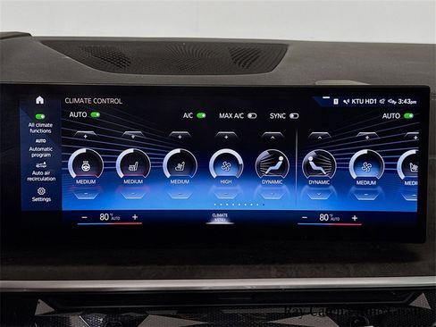 Certified 2023 BMW X7 xDrive40i w/ Climate Comfort Package image 16