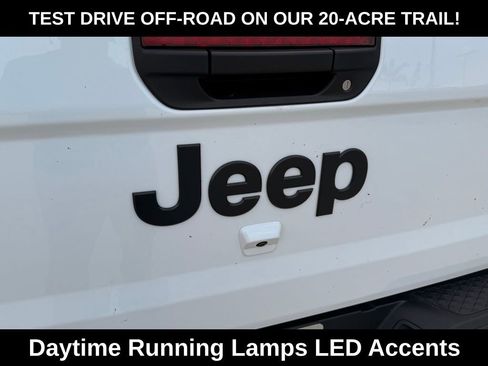 New 2026 Jeep Gladiator Willys image 34