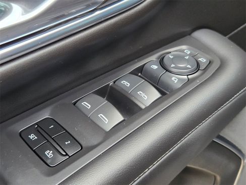 Used 2024 Chevrolet Suburban Z71 w/ Off-Road Capability Package image 12