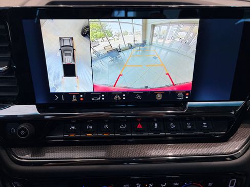Used 2025 Chevrolet Silverado 1500 ZR2 AWD/4WD image 23