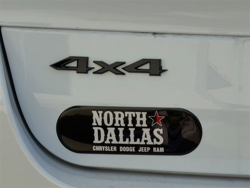 New 2025 Jeep Grand Cherokee L Altitude image 9