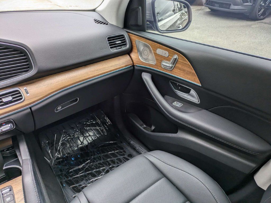 Used 2023 Mercedes-Benz GLE 350 4MATIC image 17