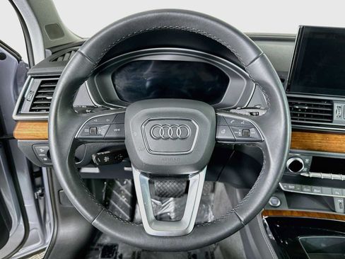 Certified 2023 Audi Q5 2.0T Premium Plus w/ Premium Plus Package AWD/4WD image 11