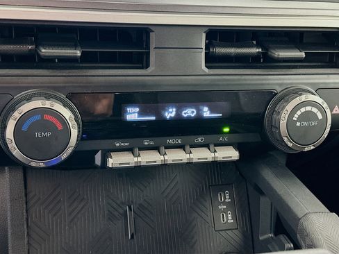 Used 2025 Toyota 4Runner SR5 image 23