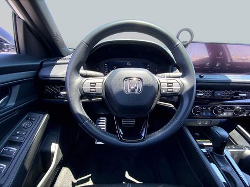 Used 2025 Honda Accord Sport image 6