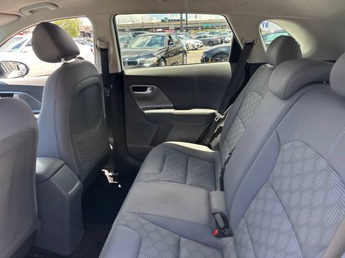 Used 2020 Kia Niro LX FWD image 14