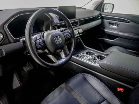 Used 2025 Honda Pilot EX-L image 22