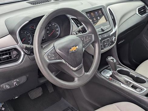 Used 2019 Chevrolet Equinox LS image 9