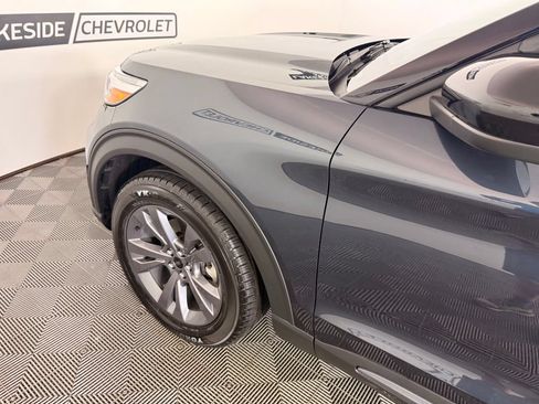 Used 2023 Ford Explorer XLT w/ Equipment Group 202A AWD/4WD image 20
