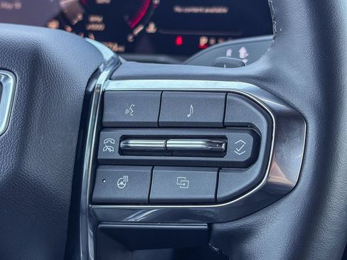 Used 2025 GMC Acadia Elevation FWD image 20