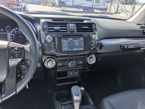 Used 2019 Toyota 4Runner TRD Off-Road Premium AWD/4WD image 24