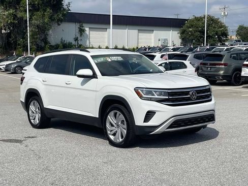 Certified 2023 Volkswagen Atlas SE FWD image 2