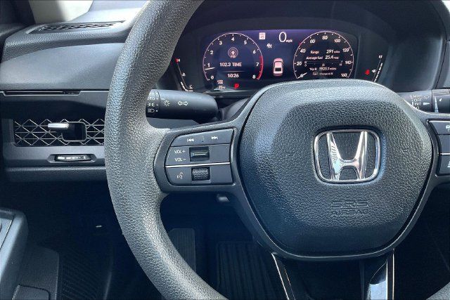 Certified 2025 Honda Accord SE image 13