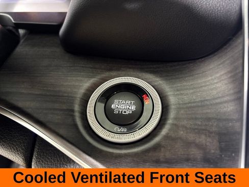 Used 2023 Jeep Grand Cherokee L Overland AWD/4WD image 19
