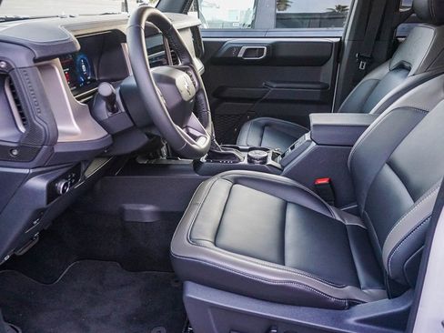 New 2025 Ford Bronco Outer Banks image 15